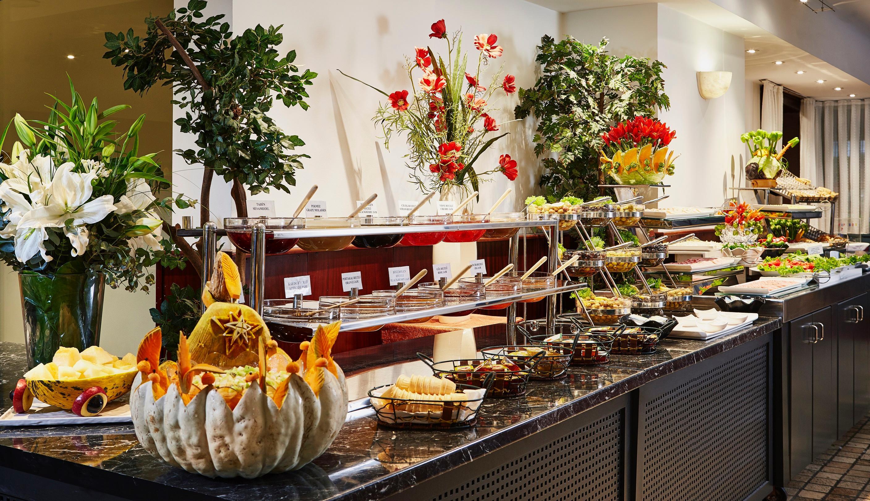Guenes Hotel Merter Istanbul Ngoại thất bức ảnh