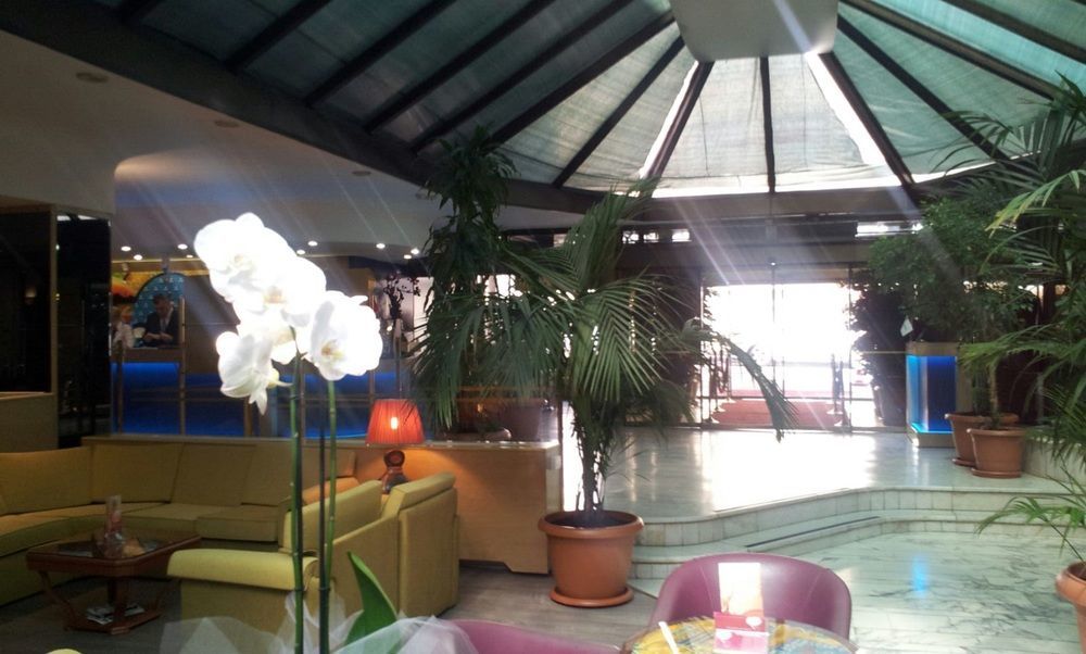 Guenes Hotel Merter Istanbul Ngoại thất bức ảnh