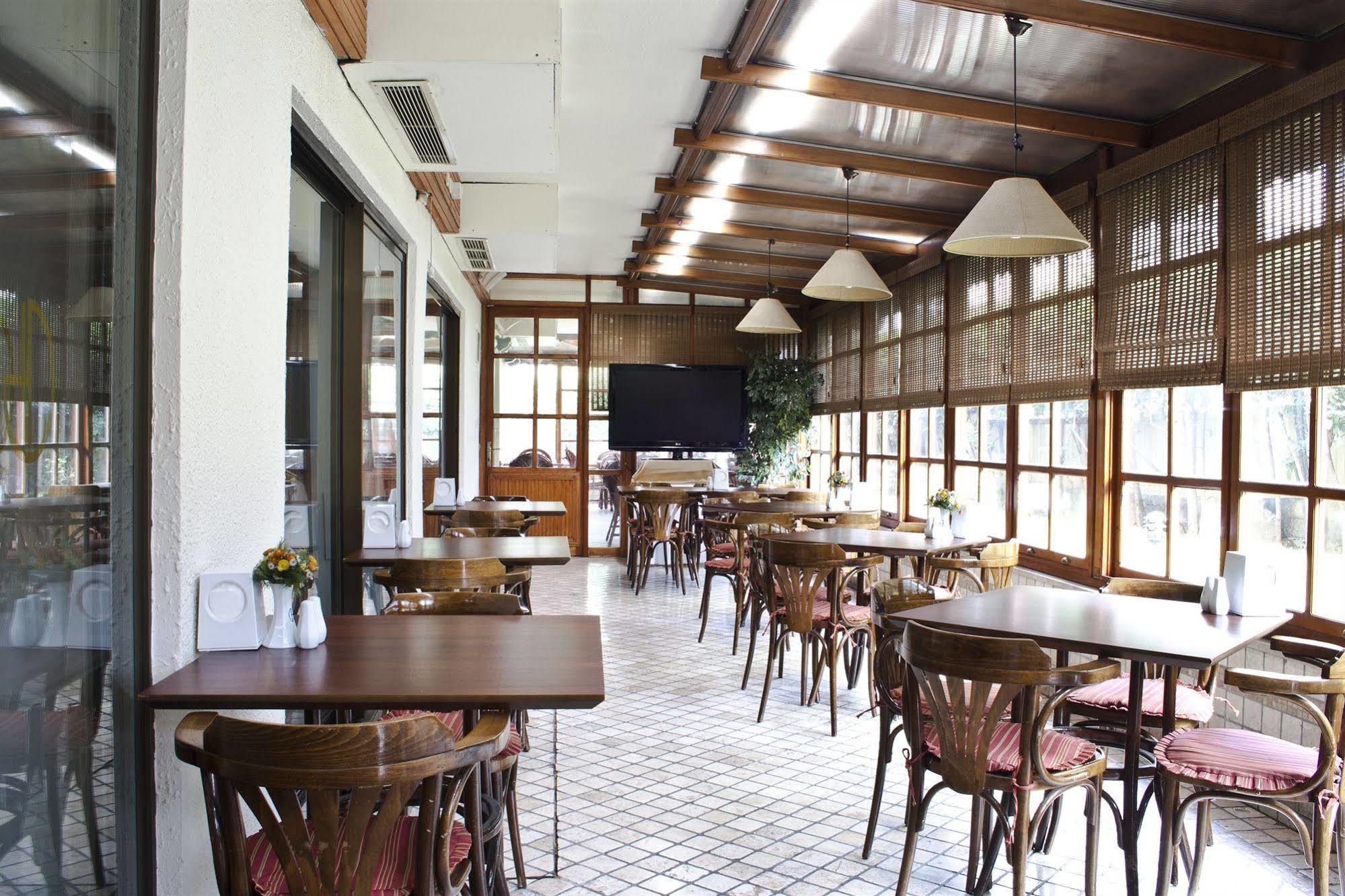 Guenes Hotel Merter Istanbul Ngoại thất bức ảnh